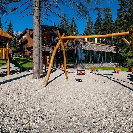 Bjoernson & Bjoernson Tree Jasna Demanovska Dolina