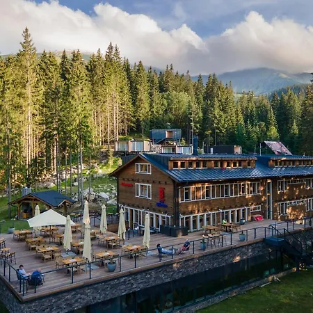 Bjoernson Jasna & Bjoernson Tree Hotel 3*